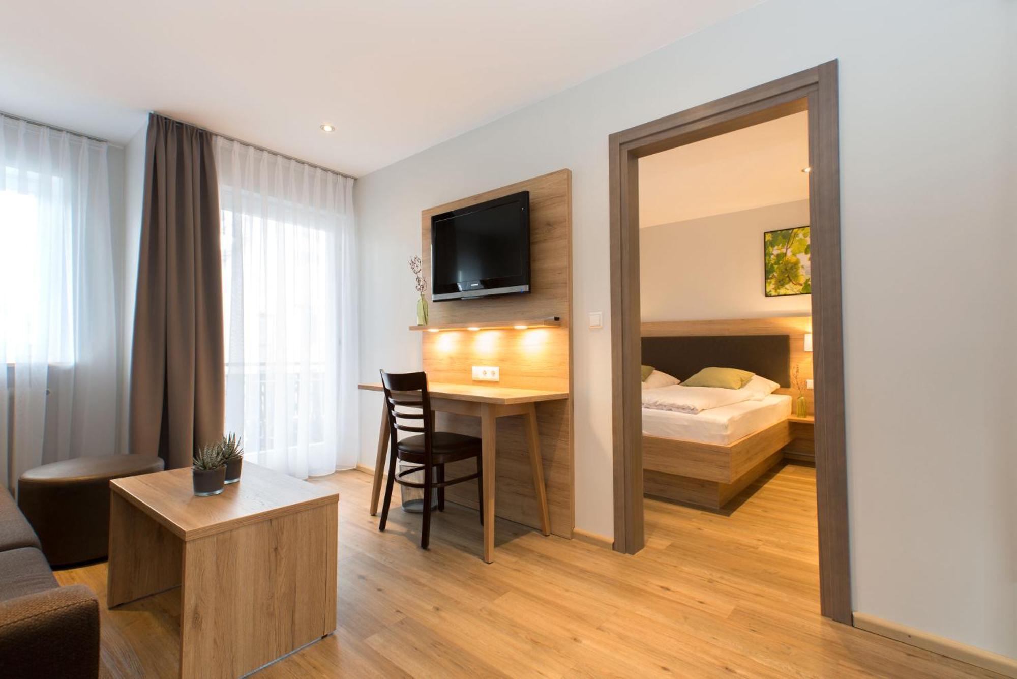 Appartements 'In Vino Veritas' Haslach im Kinzigtal Esterno foto
